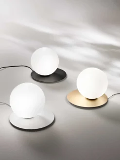 Abat Jour-Ondaluce Abatjour da comodino snail nera sfera vetro bianco