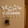 Mobili Ingresso Moderni-Selezionato da Mazzolaluce Appendichiavi da parete moderno bianco farfalle in metallo