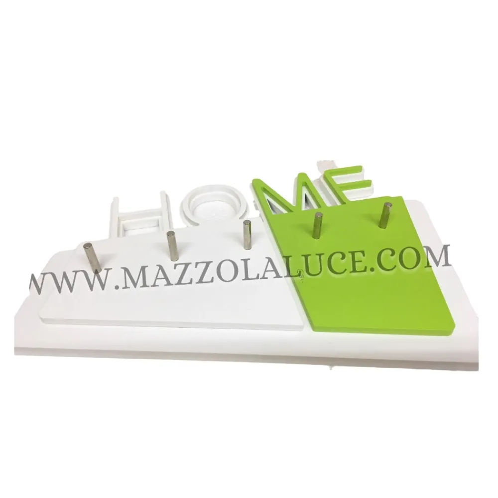 Mobili Ingresso Moderni-Selezionato da Mazzolaluce Appendichiavi moderno da parete legno verde mela magnetico