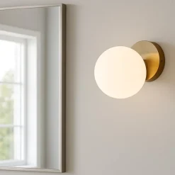Applique Da Bagno-Selezionato da Mazzolaluce Applique bagni sfera in vetro bianco metallo ottone ip44