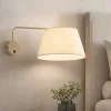 Applique Camera Da Letto-Selezionato da Mazzolaluce Applique con braccio orientabile beige in tessuto per comodino camera da letto