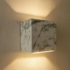Applique Da Parete-Selezionato da Mazzolaluce Applique cubo led 13w 3000k effetto marmo bianco fp
