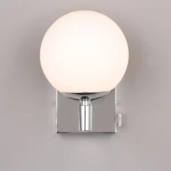 Applique Da Bagno-Selezionato da Mazzolaluce Applique da bagno metallo cromo sfera vetro bianco ip44