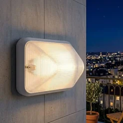 Applique Da Esterno-Selezionato da Mazzolaluce Applique da esterno bianca led 8,5w cct con sensore di movimento crepuscolare ip66