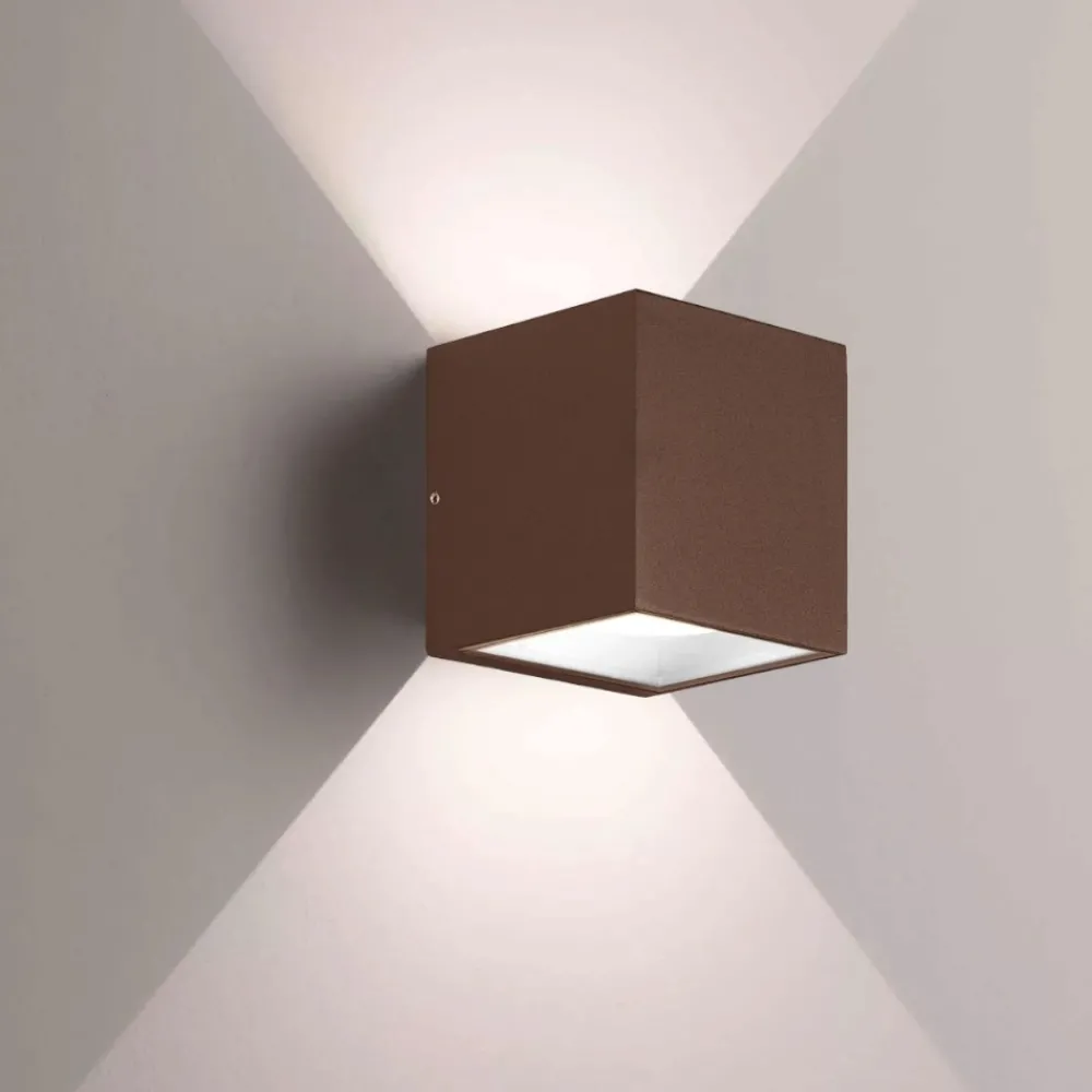 Applique Da Esterno-Gea Luce Applique da esterno cubo marrone