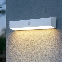 Applique Da Esterno-Selezionato da Mazzolaluce Applique da esterno ibrido luce solare con sensore di movimento crepuscolare
