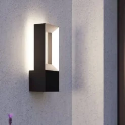 Applique Da Esterno-Selezionato da Mazzolaluce Applique da esterno ip44 nera moderna led 3000k