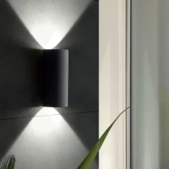 Applique Da Esterno-Selezionato da Mazzolaluce Applique da esterno moderna grafite biemissione led 12w 3000k