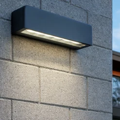 Applique Da Esterno-Selezionato da Mazzolaluce Applique da esterno rettangolare grafite led 9w 3000k ip65