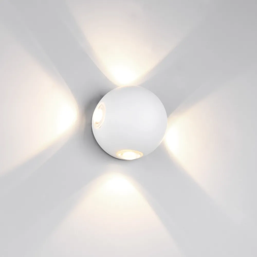 Applique Da Esterno-Selezionato da Mazzolaluce Applique da esterno sfera bianca 8w 3000k moderna 4 fasci di luce