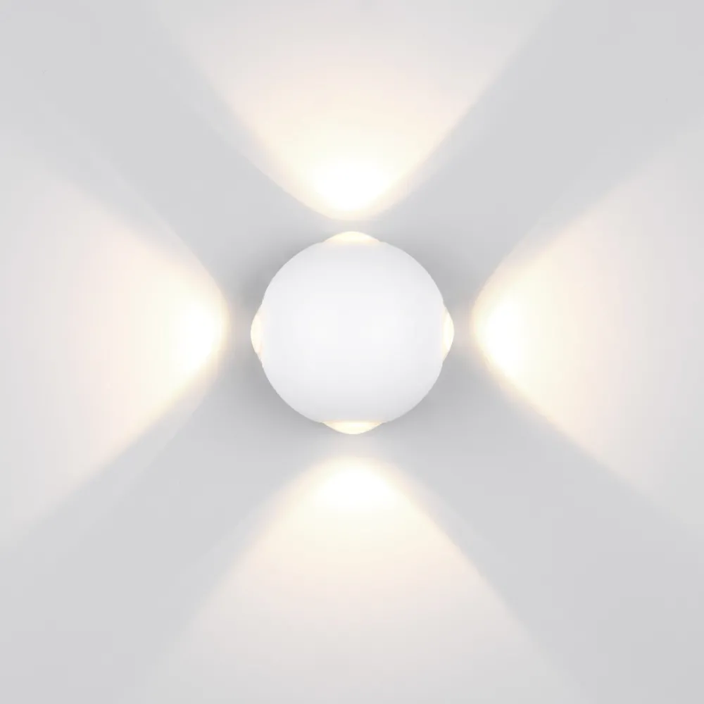 Applique Da Esterno-Selezionato da Mazzolaluce Applique da esterno sfera bianca 8w 3000k moderna 4 fasci di luce