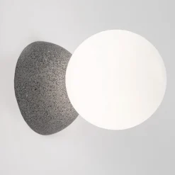 Applique Da Parete-Selezionato da Mazzolaluce Applique da parete moderna cemento antracite sfera vetro bianco