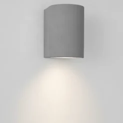 Applique Da Esterno-Selezionato da Mazzolaluce Applique di cemento grigio da esterno moderna