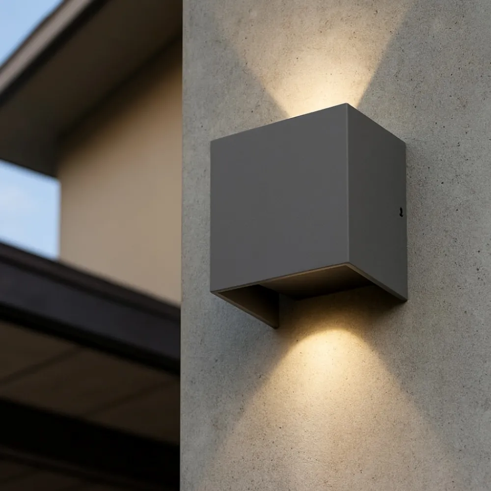 Applique Da Esterno-Selezionato da Mazzolaluce Applique led 3000k cubo da esterno antracite