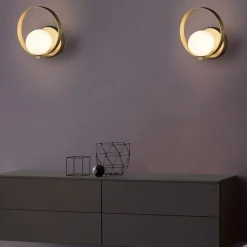 Applique Da Parete-Selezionato da Mazzolaluce Applique led 5w 3000k cerchio oro sfera vetro per soggiorno