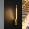 Applique Da Parete-Selezionato da Mazzolaluce Applique moderna orientabile bacchetta oro led 6w 3000k