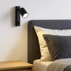 Applique Camera Da Letto-Selezionato da Mazzolaluce Applique nero con spot orientabile per comodino camera da letto