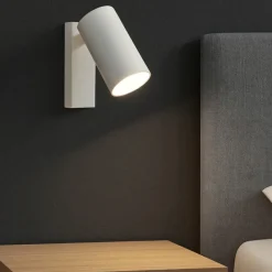 Applique Camera Da Letto-Selezionato da Mazzolaluce Applique orientabile bianco per comodino camera da letto moderna