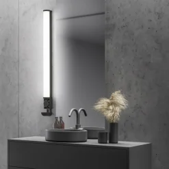 Applique Da Bagno-Selezionato da Mazzolaluce Applique per bagno nera tubo led 16w 3000k