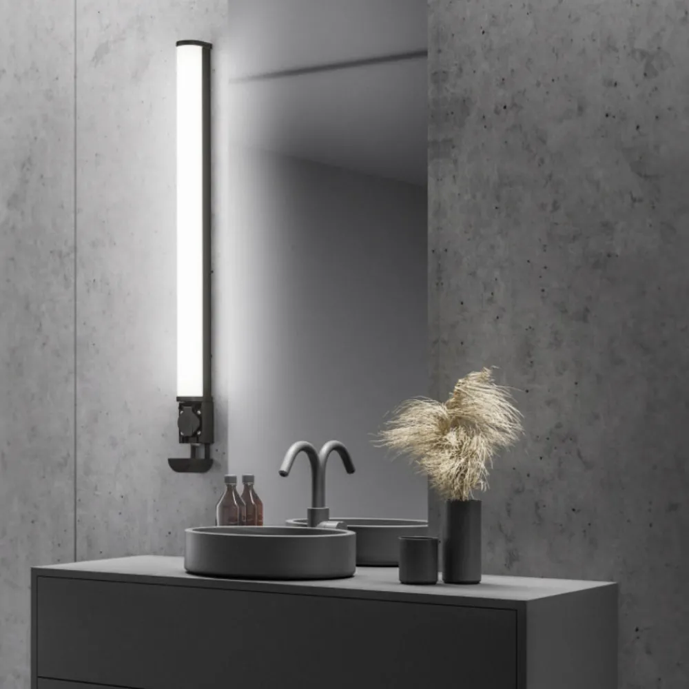 Applique Da Bagno-Selezionato da Mazzolaluce Applique per bagno nera tubo led 16w 3000k