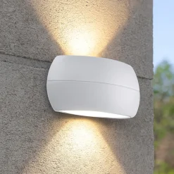 Applique Da Esterno-Selezionato da Mazzolaluce Applique per esterni design moderno bianca biemissione led 5w 3000k