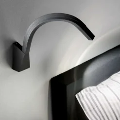 Applique Camera Da Letto-Linea Light Applique snake w3 nero led 2w 3000k orientabile