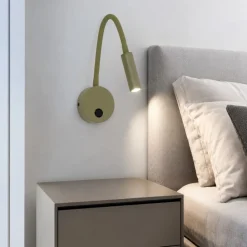 Applique Camera Da Letto-Selezionato da Mazzolaluce Applique verde oliva braccio orientabile con interruttore per comodini camera da letto