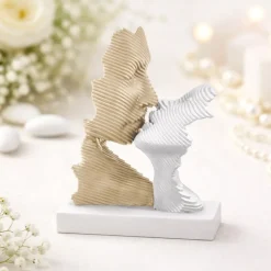 Soprammobili Moderni-Bongelli Preziosi Bomboniera scultura bacio stilizzato nocciola bianco