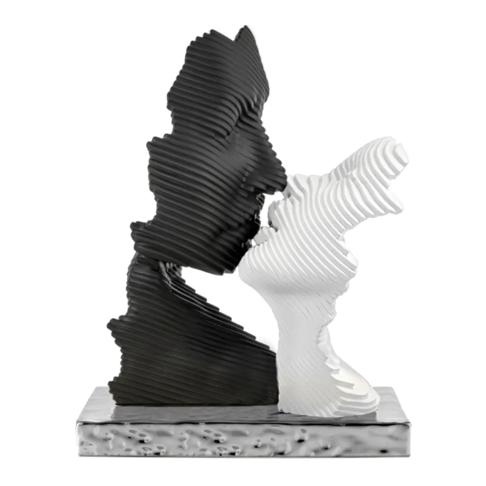 Soprammobili Moderni-Bongelli Preziosi bacio stilizzato scultura moderna bianco nero argento