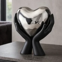 Soprammobili Moderni-Bongelli Preziosi scultura mani nere cuore argento h13 moderna