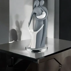 Soprammobili Moderni-Bongelli Preziosi statuetta soprammobile moderno famiglia grigio