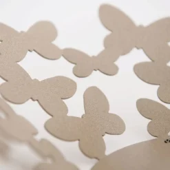 Soprammobili Moderni-Selezionato da Mazzolaluce Centrotavola farfalle beige porta frutta di metallo