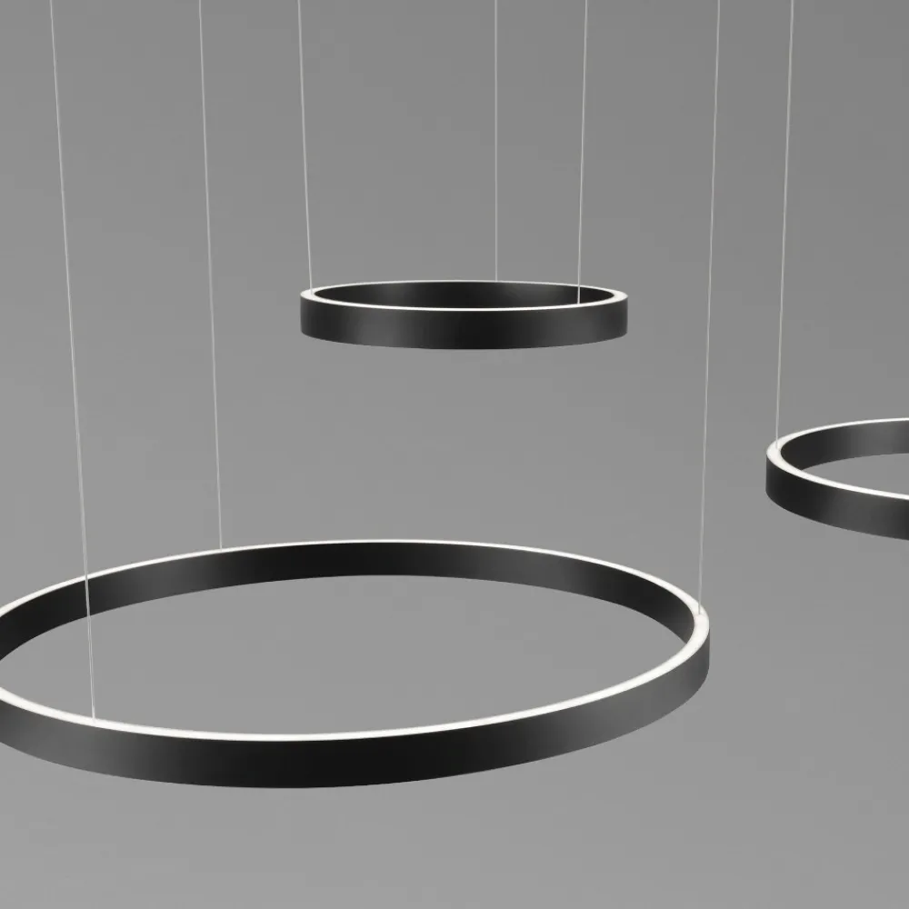 Lampadari Moderni-Selezionato da Mazzolaluce Composizione lampadari led cerchi nero per soggiorno moderno
