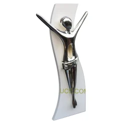 Crocifissi Da Parete-Selezionato da Mazzolaluce Crocifisso da parete o tavolo avorio cromo argento