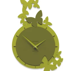 Orologi Da Parete Moderni-Selezionato da Mazzolaluce Dancing butterfly orologio da parete moderno legno colore verde oliva