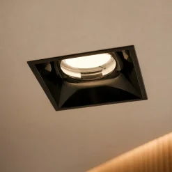 Faretti Da Incasso-Selezionato da Mazzolaluce Faretti da incasso in gesso quadrato bianco nero gea luce