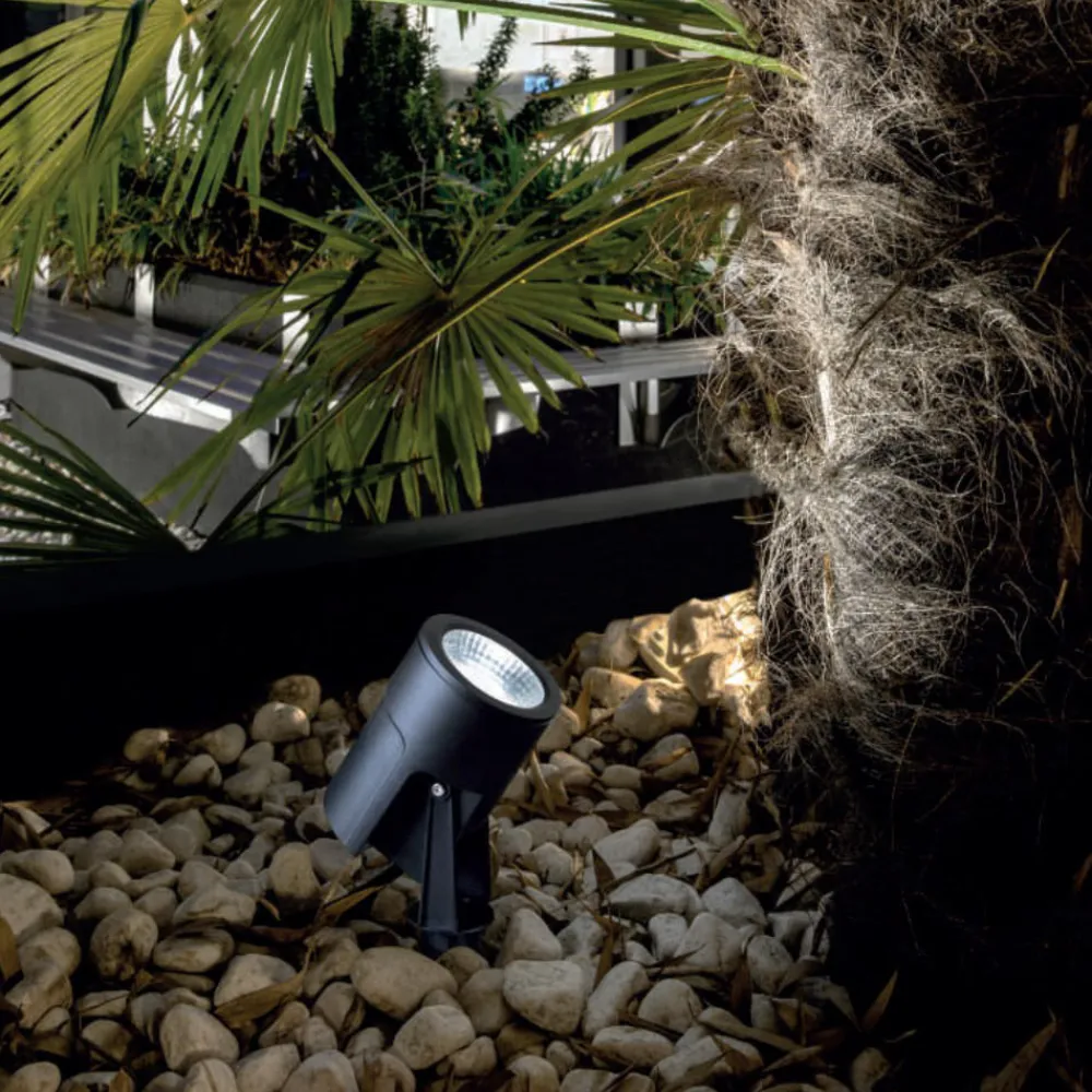 Faretti Da Esterno-Selezionato da Mazzolaluce Faretto con picchetto da giardino moderno nero led 18w 4000k