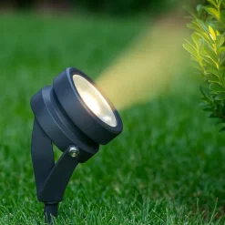 Faretti Da Esterno-Selezionato da Mazzolaluce Faretto con picchetto nero da esterno 9w 3000k ottica 24 ip65