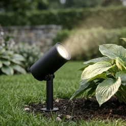 Faretti Da Esterno-Selezionato da Mazzolaluce Faretto con picchetto nero da giardino led 5w 3000k ip65
