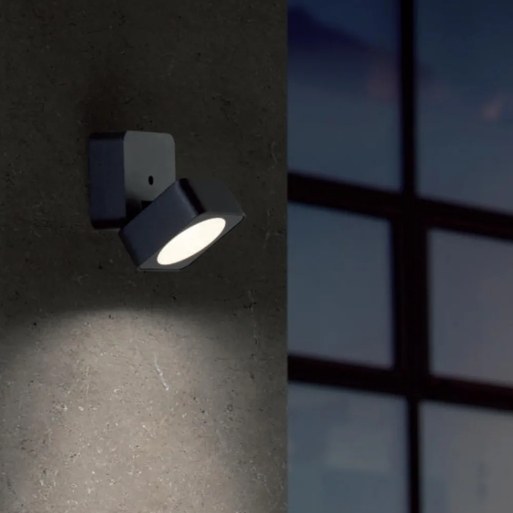 Faretti Da Esterno-Selezionato da Mazzolaluce Faretto da esterno grafite quadrato luce orientabile led 4000k
