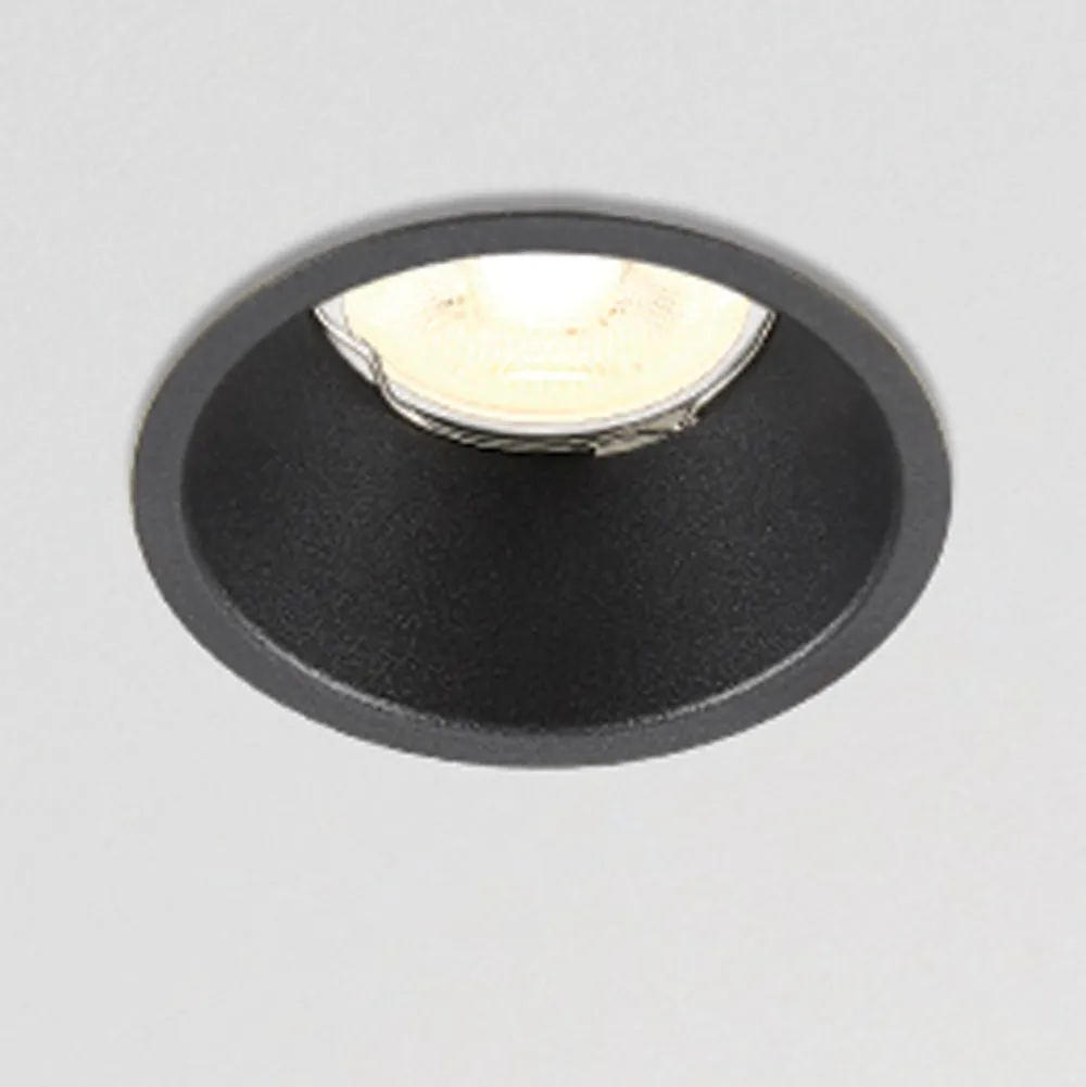 Faretti Da Incasso-Selezionato da Mazzolaluce Faretto da incasso a soffitto rotondo in metallo nero fp