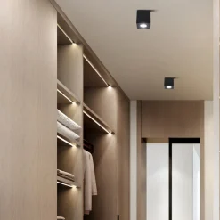 Faretti Da Soffitto-Gea Luce Faretto da soffitto nero cubo orientabile