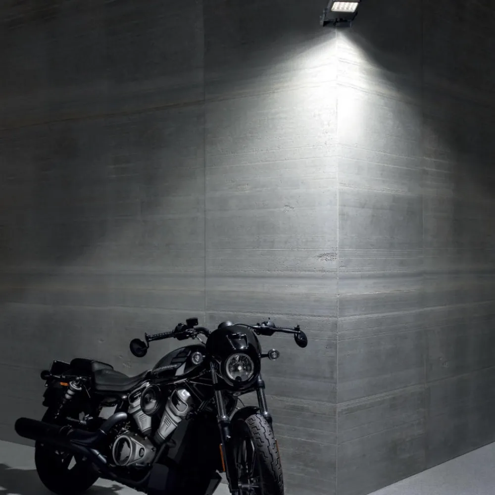 Faretti Da Esterno-Selezionato da Mazzolaluce Faro proiettore da esterno led 35w 4000k ottica 150x150 grigio ip67