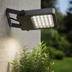Faretti Da Esterno-Selezionato da Mazzolaluce Faro proiettore per esterno led 35w 3000k ottica 150x150 ip67