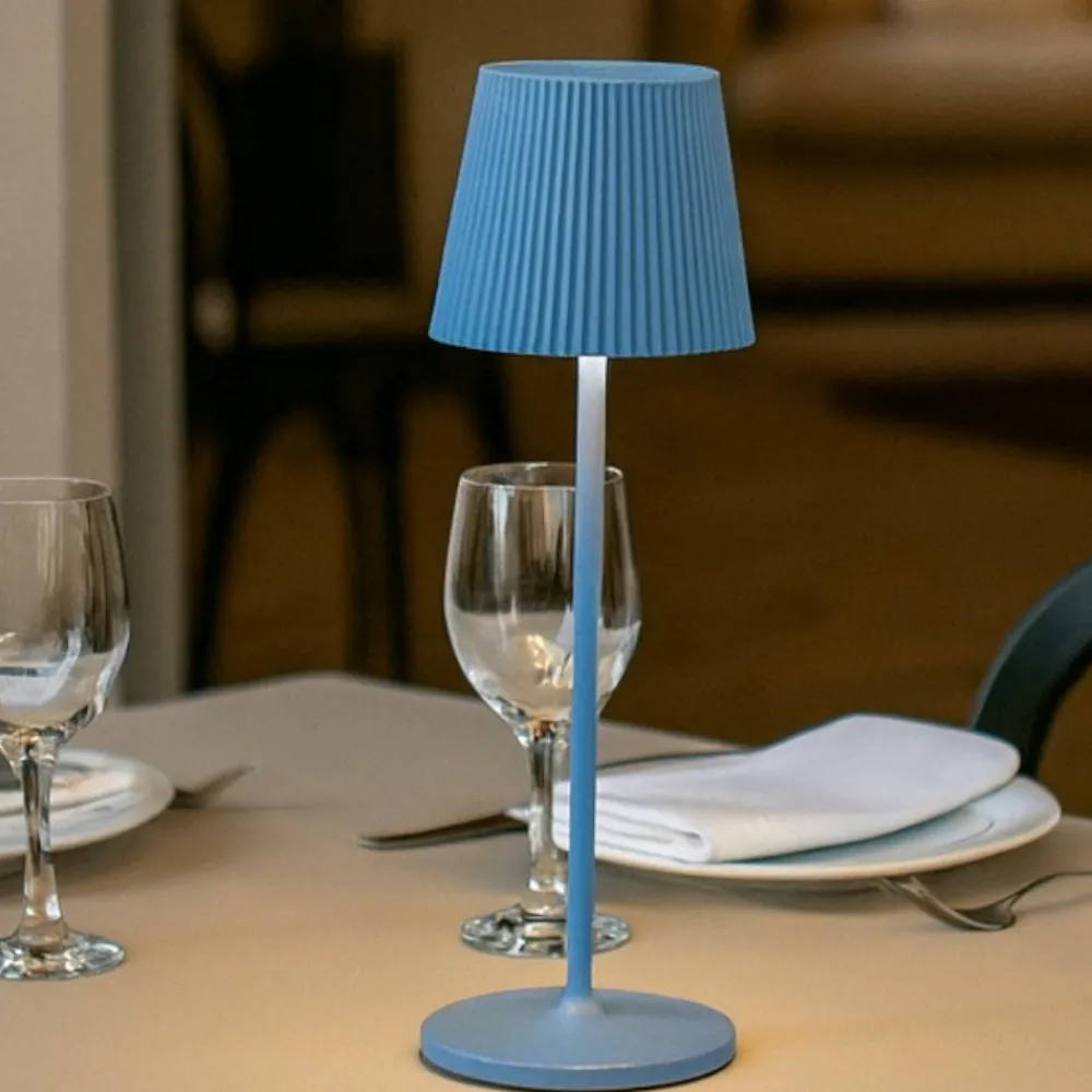 Lampade Da Tavolino Esterno-Gea Luce brillia lampada da tavolo led 3w 3000k ip54 portatile blu