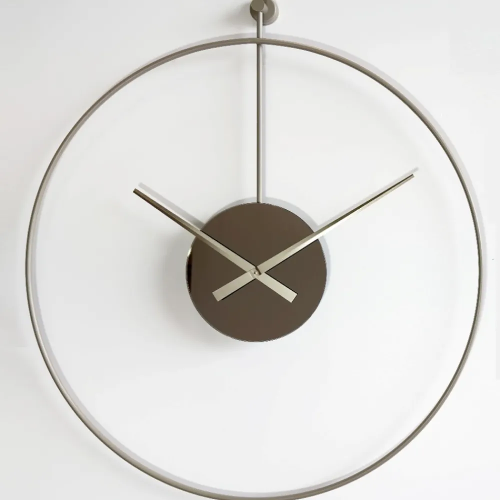 Orologi Da Parete Moderni-Selezionato da Mazzolaluce Grande orologio a parete design minimalista effetto specchio bronzo