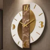 Orologi Da Parete Moderni-Selezionato da Mazzolaluce Grande orologio da parete moderno effetto marmorizzato dettagli foglia oro
