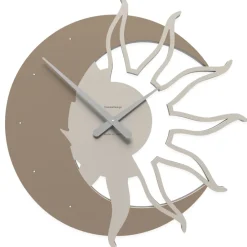 Orologi Da Parete Moderni-Selezionato da Mazzolaluce Grande orologio 60 moderno da parete legno colore caffelatte