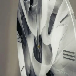 Orologi Da Parete Moderni-Selezionato da Mazzolaluce Grande orologio rotondo 80cm da parete in resina grigio nero
