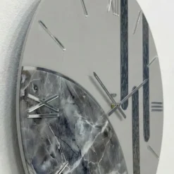 Orologi Da Parete Moderni-Selezionato da Mazzolaluce Grande orologio tondo da parete 80cm resina effetto marmo argento